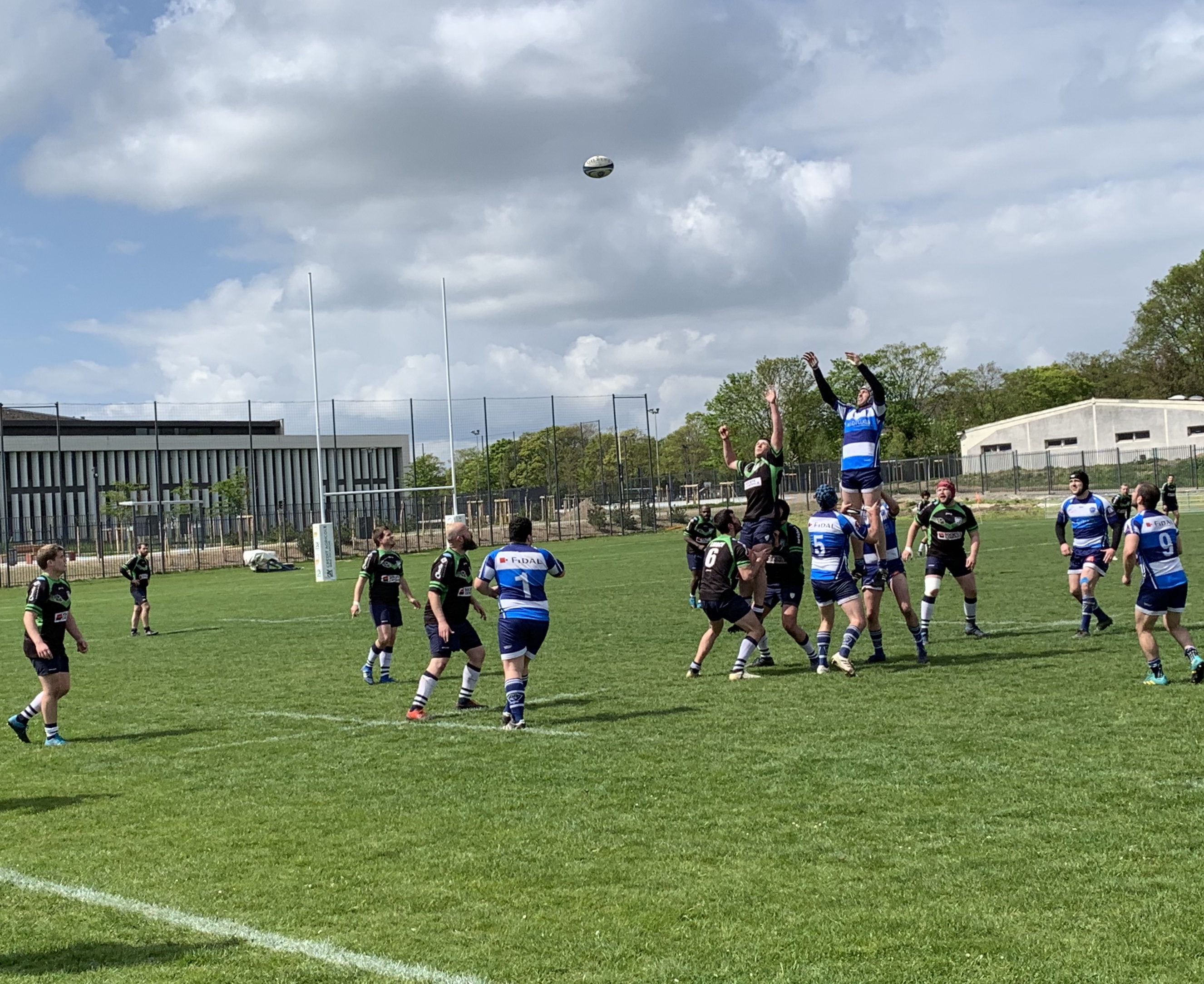 Le rugby d'Ile de France l'emporte face au rugby du Nord